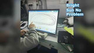 شاشة لمس صناعية بقوة 1500 شمعة في المتر المربع: انظر بوضوح في أي مكان